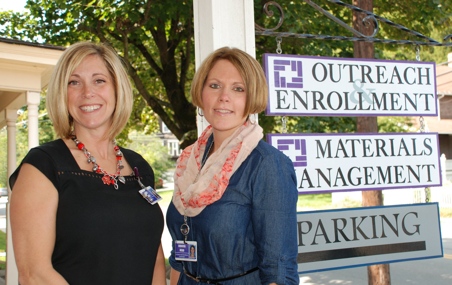 Laura Resti, left, and Rebecca Mead at Wayne Health’s Outreach and Enrollment office.